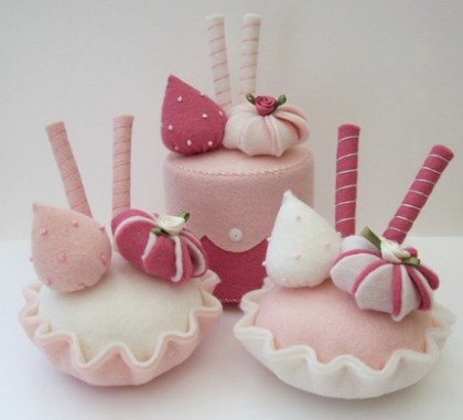 Felt Cakes item-thumbnail