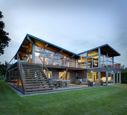 Waterfront New York Home Gets A Steely New Extension With Prefab Panels item-thumbnail