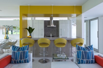 An Up up to now, Mid-Century Palm Springs Retreat item-thumbnail