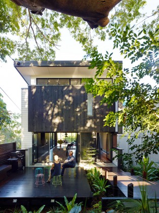 Trendy Residence in Historic Australian Neighborhood item-thumbnail