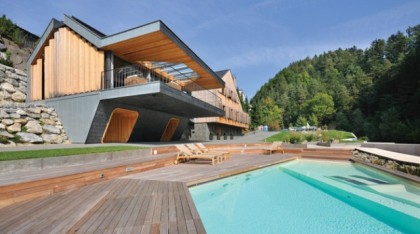 “ON THE DECK INTO LIFE” … item-thumbnail