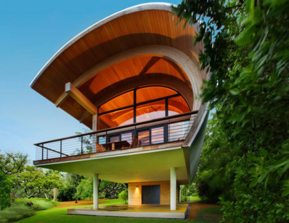 Curvy Casey Key Visitor Home by … item-thumbnail