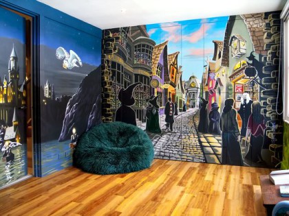 Harry Potter Mural | Sacredart Murals item-thumbnail